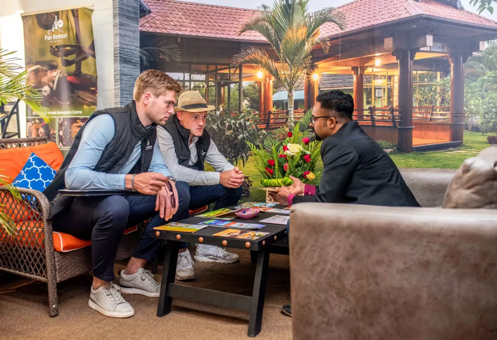 KKF - Exhibitors Interacting