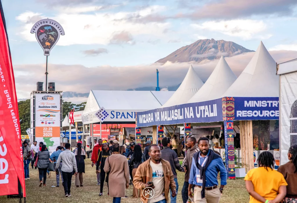 Kf25 Aisle Ground Mount Meru